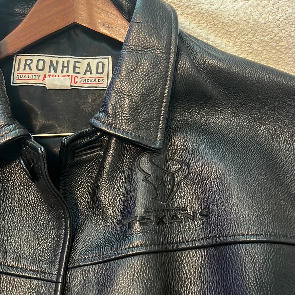 Official Texans Leather Jacket 2xl… great for Father’s Day.   One of kind!